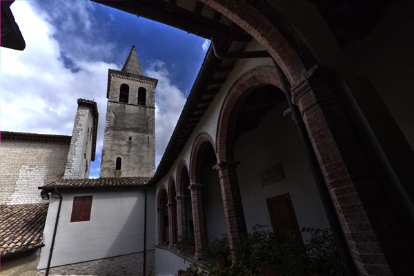 Foto del Giorno, Campanile di San Gregorio di Cesare Vallini