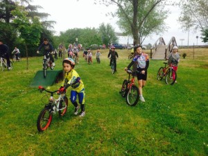 I bimbi arrivano al campo scuola Mtb