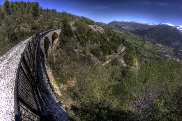 Ex ferrovia Spoleto-Norcia, la foto del giorno è di Leonardix