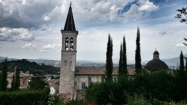 Spoleto, foto del giorno "Punte nel cielo" di Roberto Mazzanti