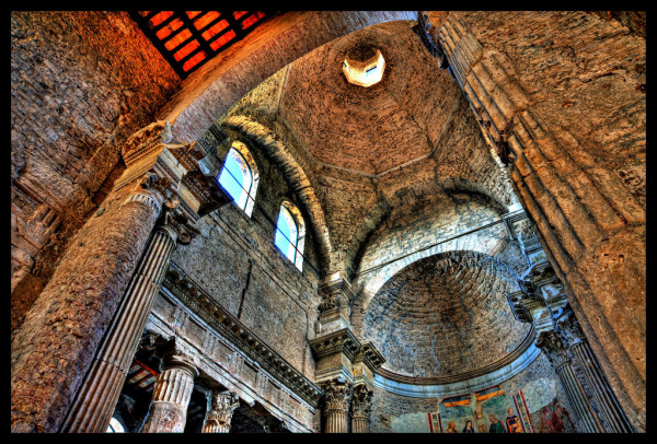 Spoleto, la foto del giorno è la chiesa di San Salvatore di Piero Errera