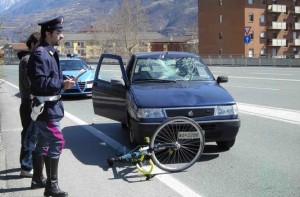 incidente-bici-auto