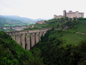 Ponte-Sanguinario-Rocca-Albornoziana-Spoleto