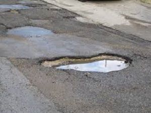 spoleto-strada-alberghiero-buche-pericolosa