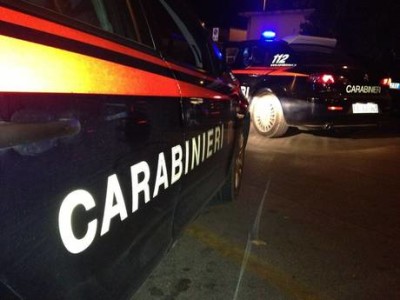 Auto carabinieri in notturna