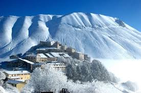 castelluccio di norcia neve