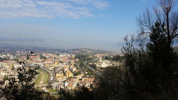 Spoleto, la foto del giorno è "La città dal Giro" di Loredana Baronci