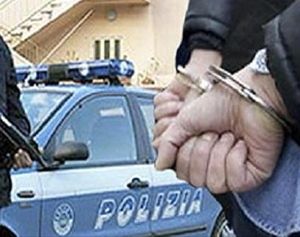 Polizia-arresto