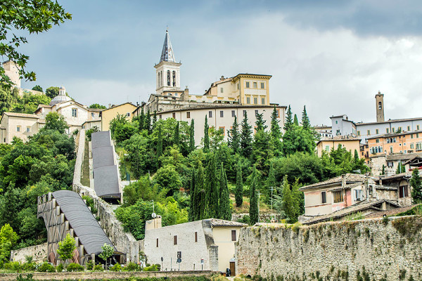 Spoleto, la foto del giorno è presa da Viaggi.ilbloggatore