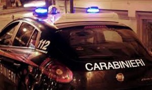 Forze ordine: auto dei carabinieri in notturna