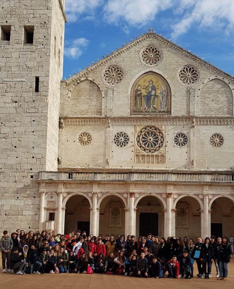 Spoleto i ragazzi della Dante Alighieri